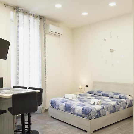 O Sole Mio Apartment เนเปิลส์ ภายนอก รูปภาพ